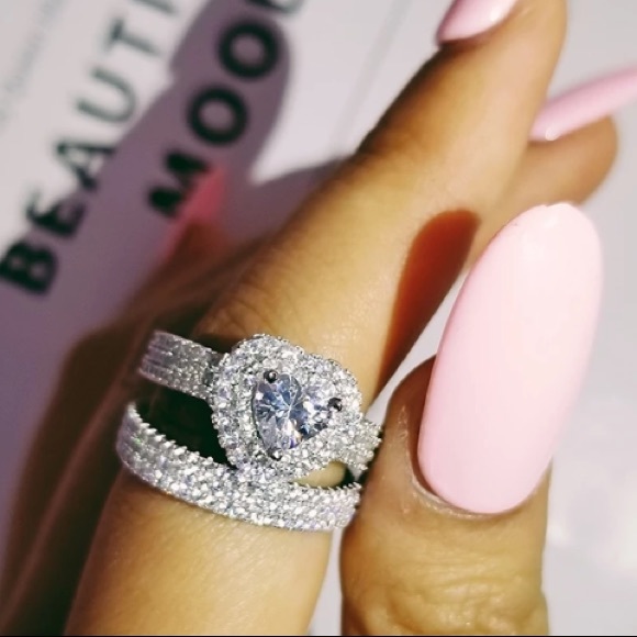 See new listing in my closet - Picture 7 of 9